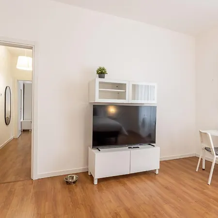 Astralek - Pet & Trekking - Free Parking - Vicino Ospedale Manzoni アパート *