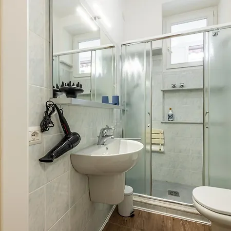 Astralek - Pet & Trekking - Free Parking - Vicino Ospedale Manzoni